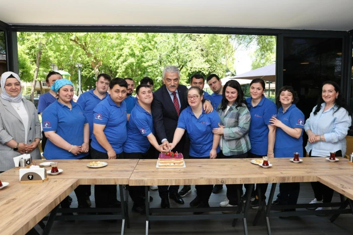 D&uuml;zce'nin "kusursuz" istihdam modeli