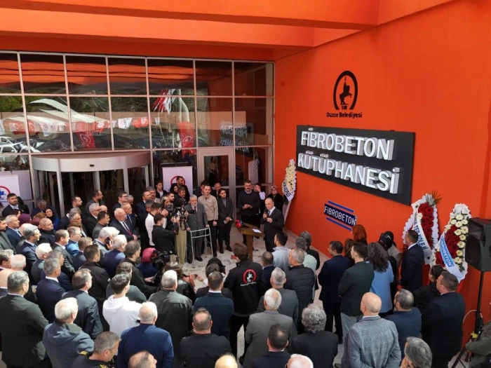 K&uuml;t&uuml;phane k&uuml;lt&uuml;r&uuml; yeniden canlanıyor