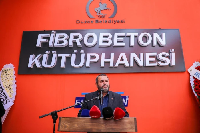 K&uuml;t&uuml;phane k&uuml;lt&uuml;r&uuml; yeniden canlanıyor