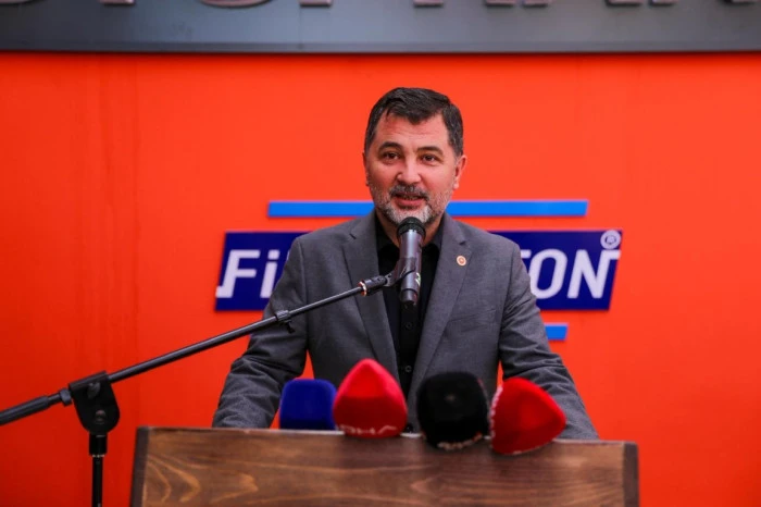 K&uuml;t&uuml;phane k&uuml;lt&uuml;r&uuml; yeniden canlanıyor