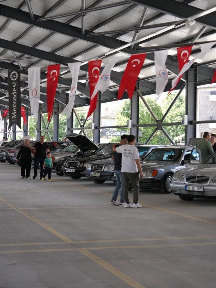 TUHAFYECİLER PAZARYERİ VE FUAR ALANI&rsquo;NDA İLK ETKİNLİK..