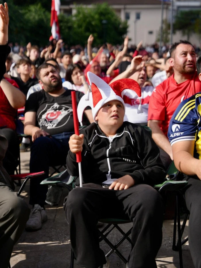 MİLLİ HEYECAN MİLLET BAH&Ccedil;ESİNDE YAŞANDI