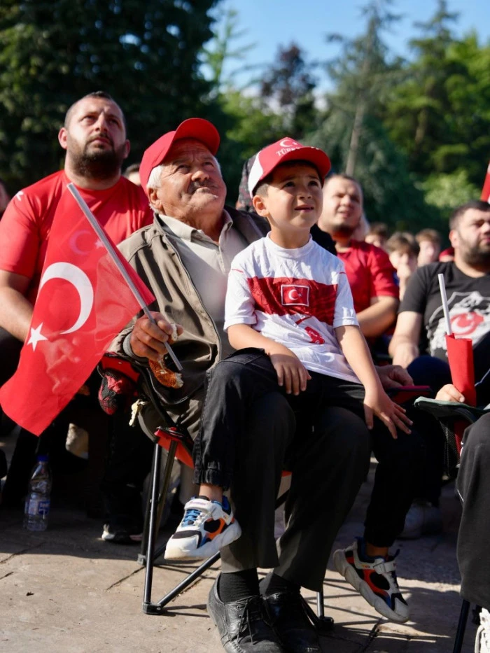 MİLLİ HEYECAN MİLLET BAH&Ccedil;ESİNDE YAŞANDI