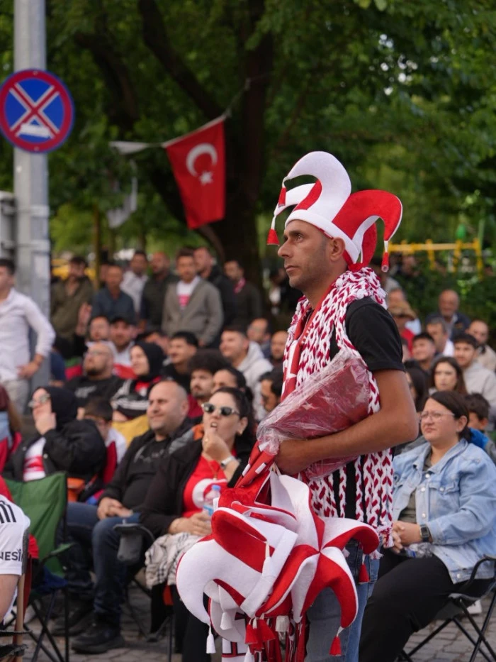 MİLLİ HEYECAN MİLLET BAH&Ccedil;ESİNDE YAŞANDI