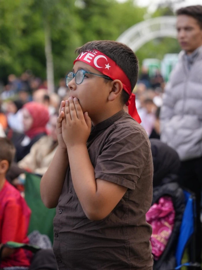 MİLLİ HEYECAN MİLLET BAH&Ccedil;ESİNDE YAŞANDI