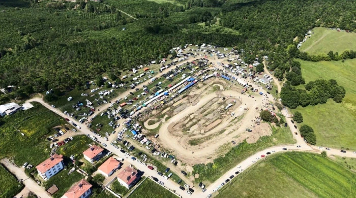 D&uuml;zce&rsquo;de Off-Road festivali nefes kesti: 60 ara&ccedil; zorlu parkurda yarıştı
