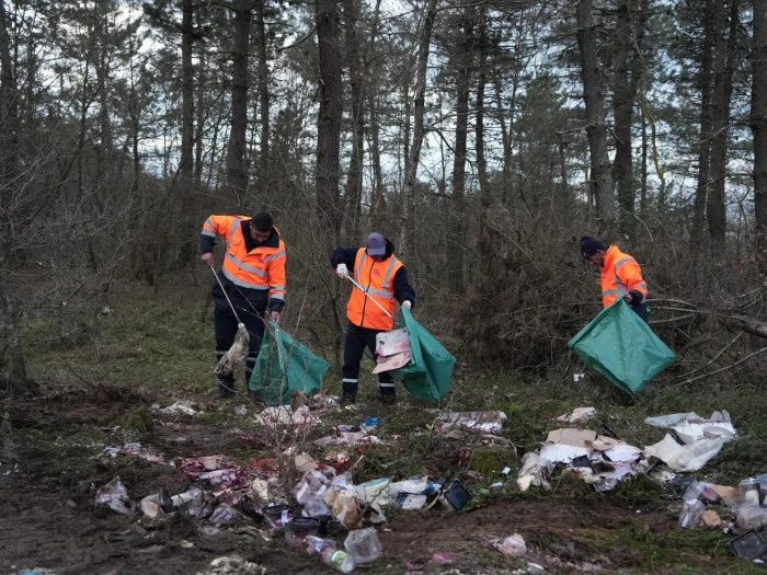 &Ccedil;&ouml;pl&uuml;ğ&uuml; &ccedil;evirmişler