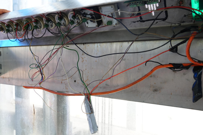 Düzce'de üst geçitler yine vandalların saldırına uğradı