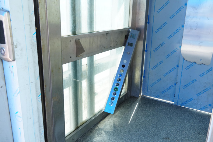 Düzce'de üst geçitler yine vandalların saldırına uğradı