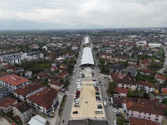 D&uuml;zce'de Tuhafiyeciler Pazaryeri a&ccedil;ıldı!