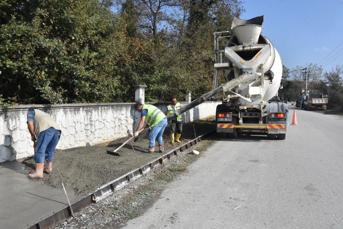 Düzce’de 3 ay da 3,71 kilometre yeni yol açıldı