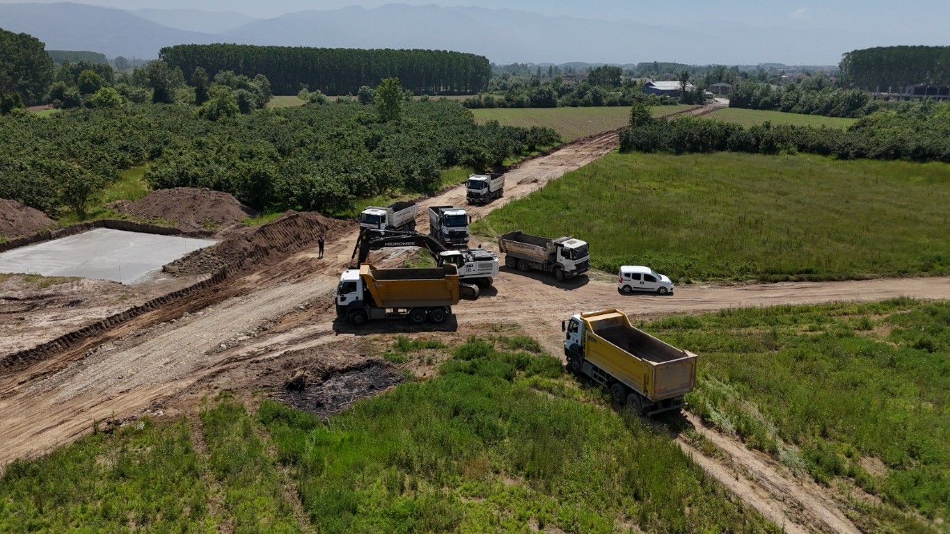 Düzce’de 3 ay da 3,71 kilometre yeni yol açıldı