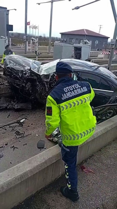 Gişelere ok gibi saplandı: Karı-koca hayatını kaybetti!