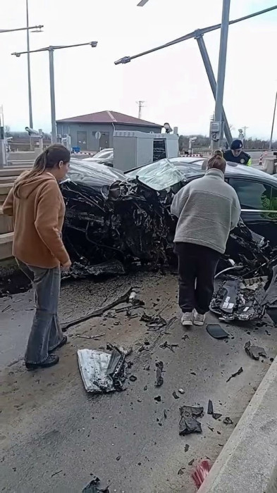 Gişelere ok gibi saplandı: Karı-koca hayatını kaybetti!