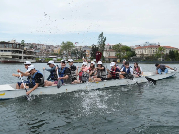D&uuml;zceli gen&ccedil;lerden İstanbul&rsquo;da dolu dolu gezi ve spor etkinliği