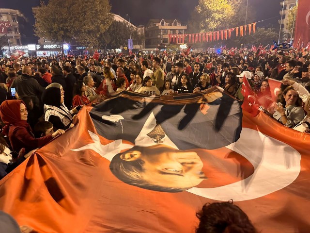 Düzceliler cumhuriyetin 1. Asrında yollara sığmadı