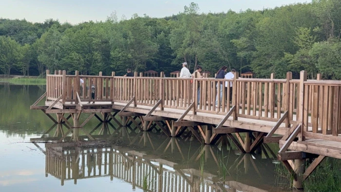 Düzce'de Serinlemek isteyenlerin yeni adresi Korugöl oldu