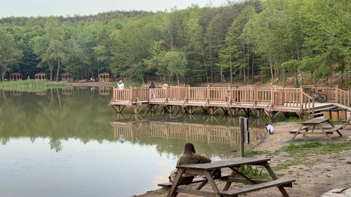 Düzce'de Serinlemek isteyenlerin yeni adresi Korugöl oldu