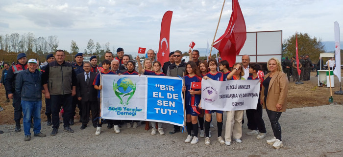 Fidanlar toprakla buluştu