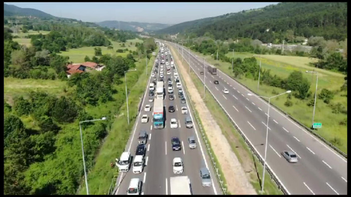 Bölge Trafik Ekiplerinin Yoğun Mesaisi Görüntülendi