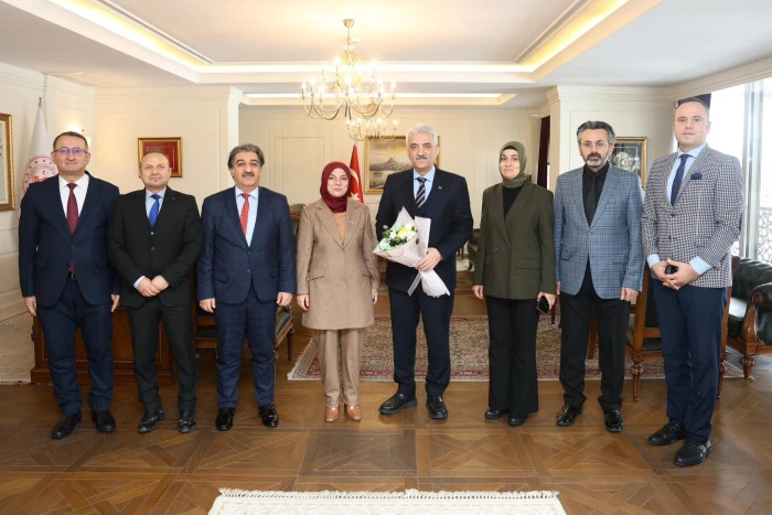 G&uuml;lşen &Ouml;zer'den Vali Makas'a Ziyaret