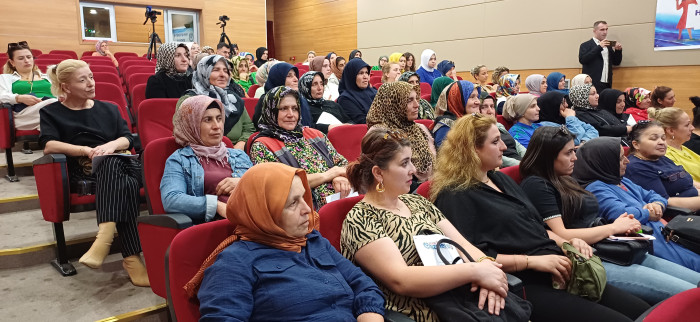 Hak-İş ev çalışanları için harekete geçti!