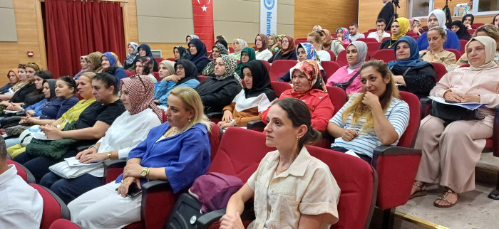 Hak-İş ev çalışanları için harekete geçti!