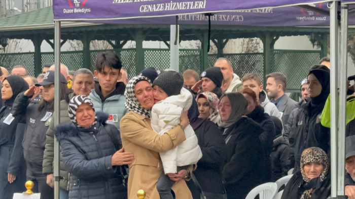 Hayatını kaybeden polis için tören: Gözyaşlarıyla uğurlandı