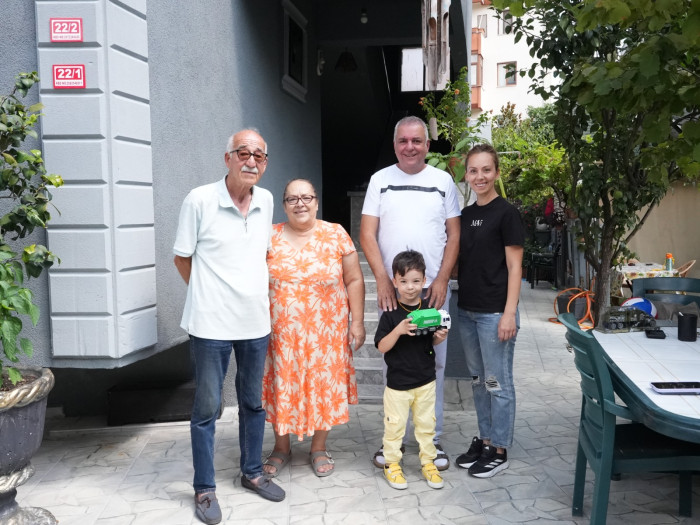 Minik Ata’nın çöp kamyonu ilgisi