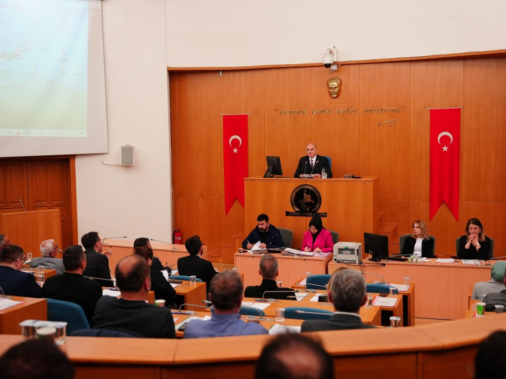 Siyasi kaoslara geçit vermeyeceğiz