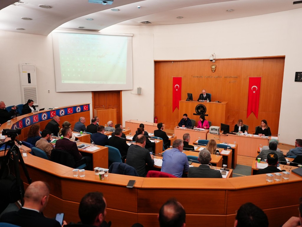 Siyasi kaoslara geçit vermeyeceğiz