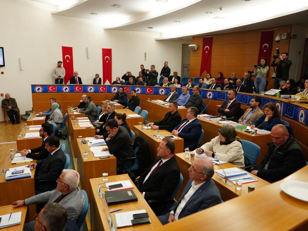 Siyasi kaoslara geçit vermeyeceğiz