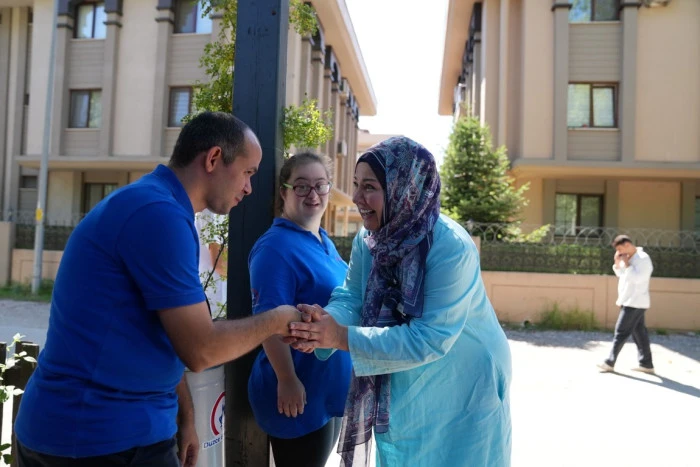 D&Uuml;ZCE&rsquo;YE HAYRANLIĞINI BİR KEZ DAHA YİNELEDİ
