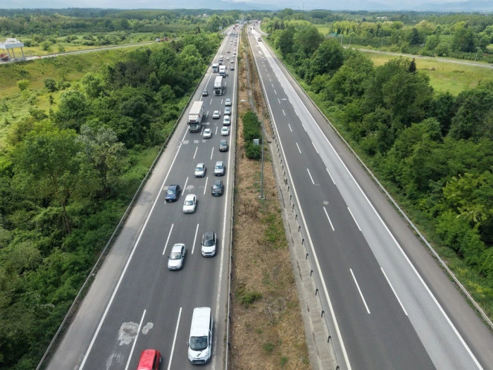 TEM Otoyolu'nun D&uuml;zce ge&ccedil;işinde bayram tatili yoğunluğu başladı