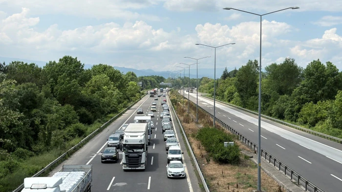 TEM Otoyolu'nun D&uuml;zce ge&ccedil;işinde bayram tatili yoğunluğu başladı