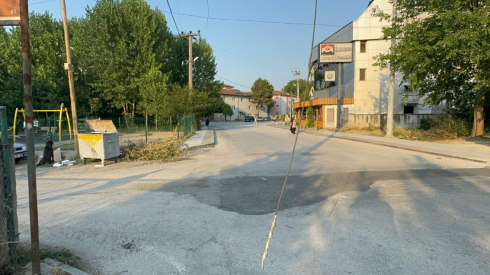 Kablolar koptu, 10 bin nüfuslu mahallenin elektriğini kesti
