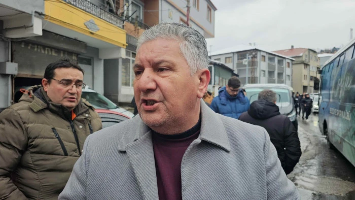 Yediği elma nefes borusuna ka&ccedil;an 45 yaşındaki g&uuml;venlik g&ouml;revlisi kadın 10 yıl &ouml;nce de oğlunu kazada kaybetmiş