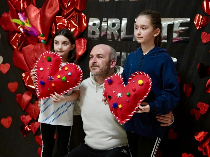 Bilim Merkezi'nde anne-&ccedil;ocuk at&ouml;lyeleri