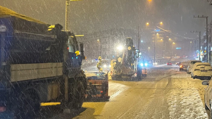 Kar yağışı aralıklarla devam ediyor