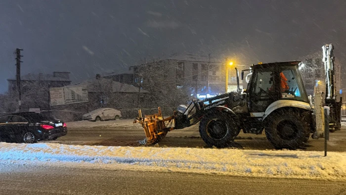 Kar yağışı aralıklarla devam ediyor