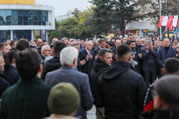 Kent Meydanı Projesinin 1. etabı açıldı