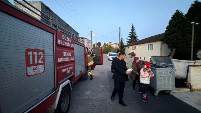 &Ouml;lmek &Uuml;zereydiler! D&uuml;zce&rsquo;de İtfaiye Yetişti