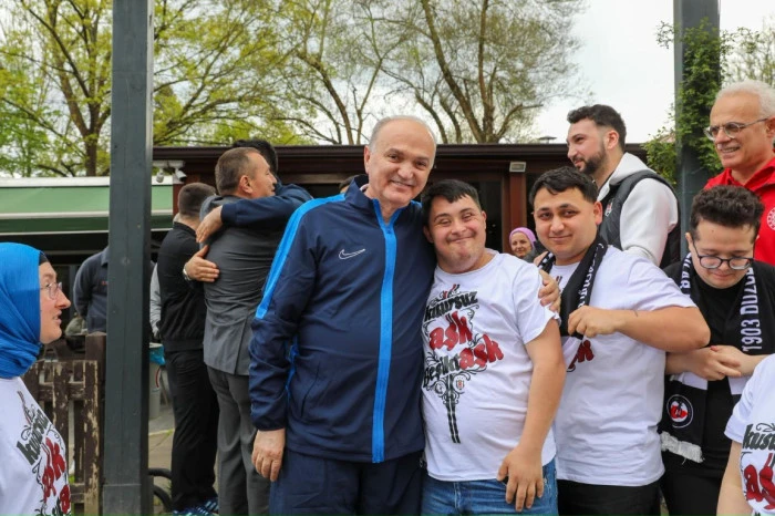 D&uuml;zce&rsquo;de Anlamlı Buluşma