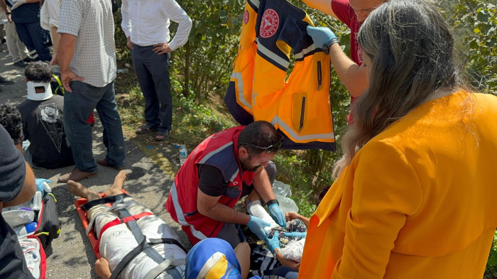 Minik kazazedeye özel ilgi! 