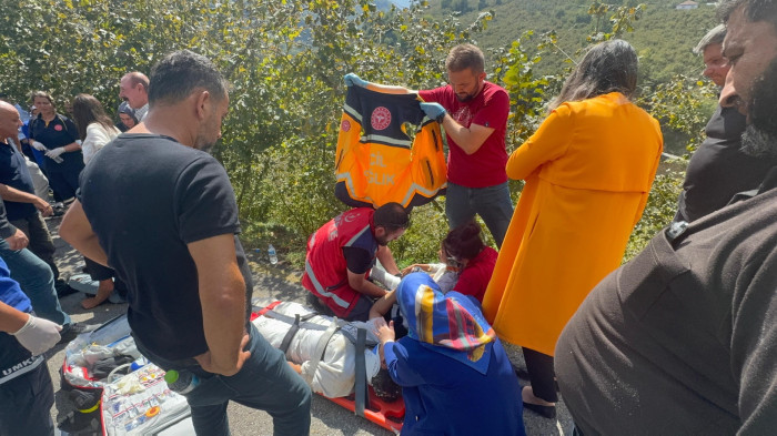 Minik kazazedeye özel ilgi! 