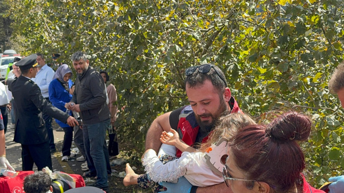 Minik kazazedeye özel ilgi! 