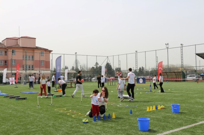 Otizm farkındalığı için anlamlı etkinlik