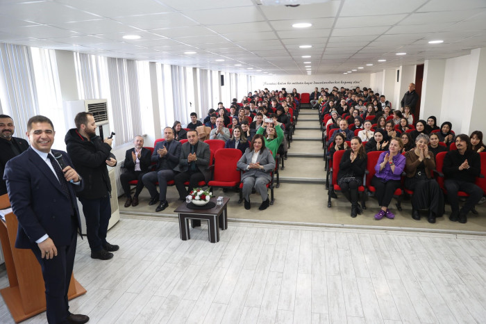 Özel öğrenciler Neşet Ertaş'ı unutmadı
