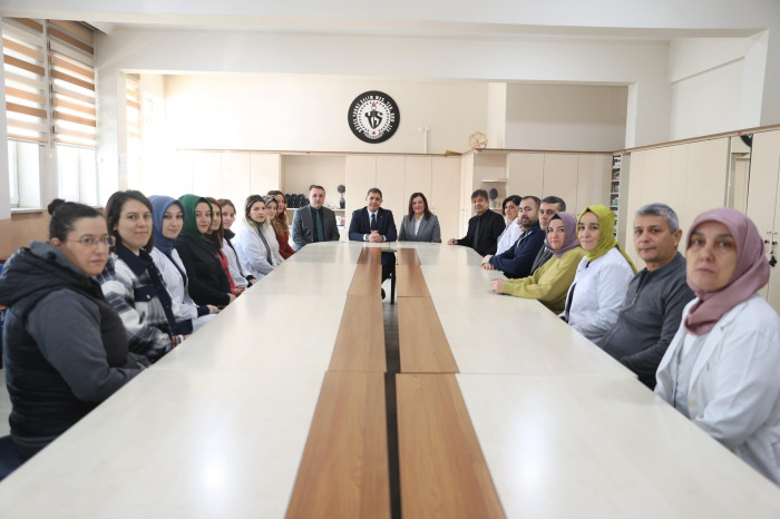 Özel öğrenciler Neşet Ertaş'ı unutmadı