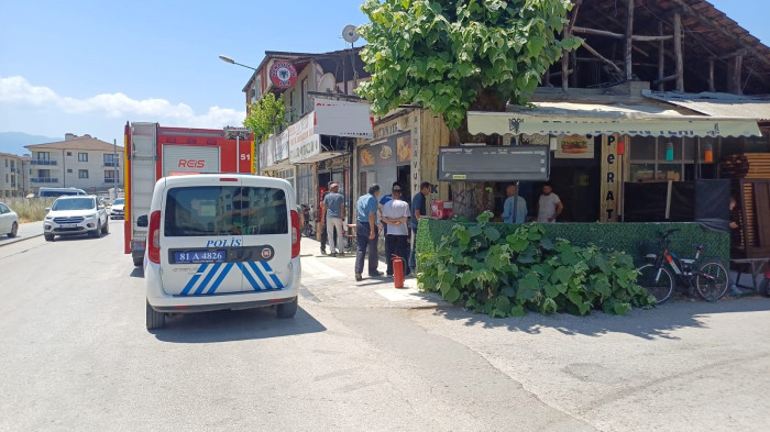 Parlayan alevleri komşular söndürdü